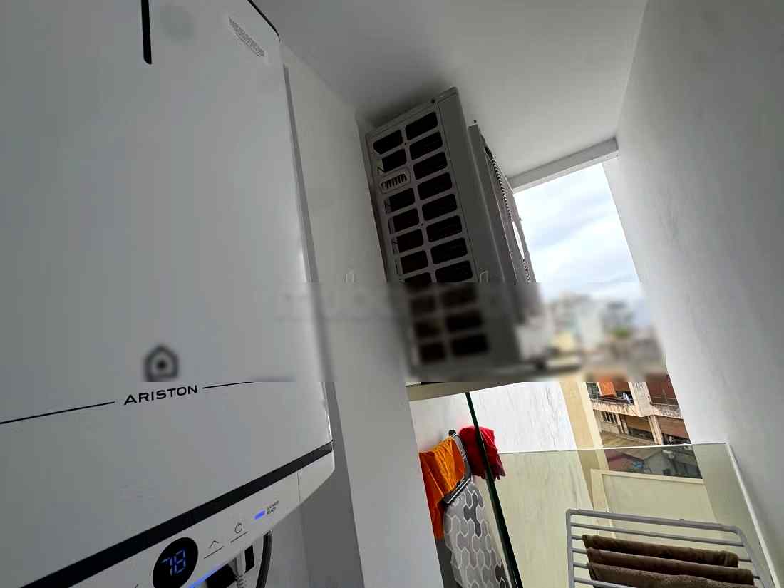 Très belle appartement luxueux en location vacance à iberia centre avec parking et wifi - Photo 16