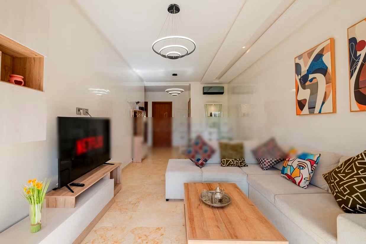 Superbe Appartement sur le golf equipee dun playstation 5 et un balançoire jardin - Photo 2