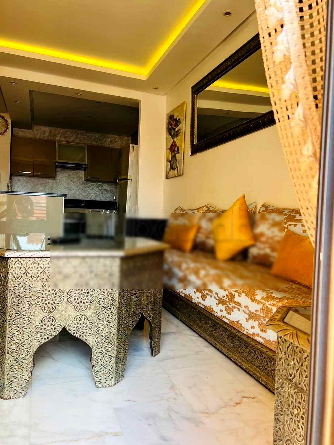 Location d'un appartement à Guéliz. 3 pièces. Concierge et climatisation. - Photo 2