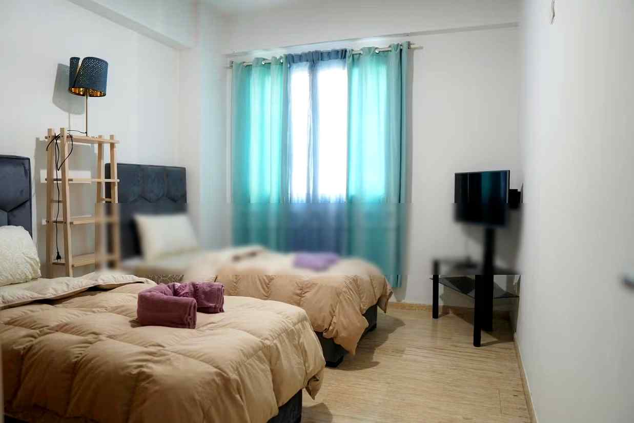 Location d'un appartement à De La Plage. 2 belles chambres. Vue sur les montagnes, double vitrage - Photo 3
