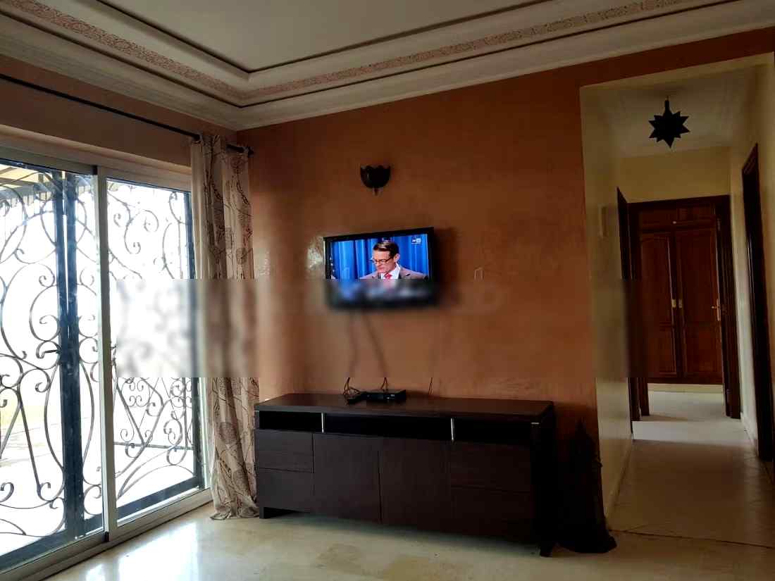 Location saisonnière à Saada. 4 pièces. Système de parabole et salon marocain - Photo 4