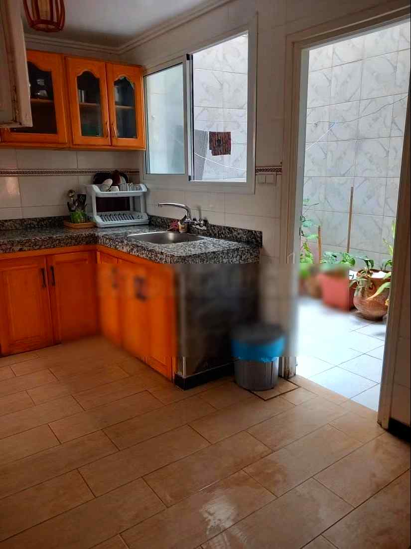 Appartement de vacances à louer à Al Hoceima. 2 belles chambres. Salon Marocain et antenne parabolique - Photo 2