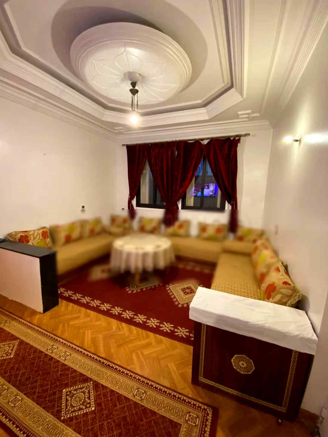 Appartements à louer à Rmila. 
3 pièces. 
Cuisine équipée - Photo 4