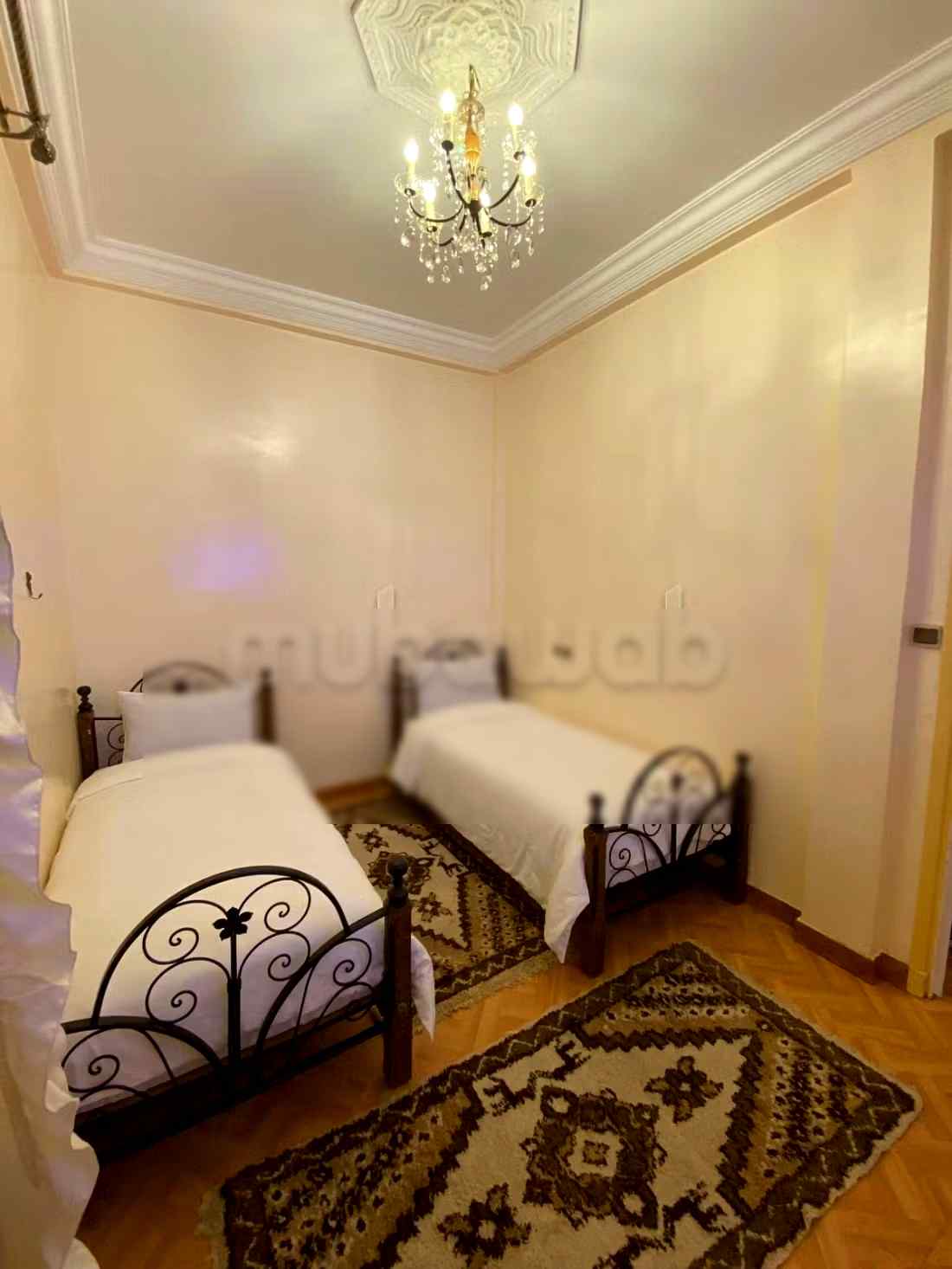 Appartements à louer à Rmila. 
3 pièces. 
Cuisine équipée - Photo 8