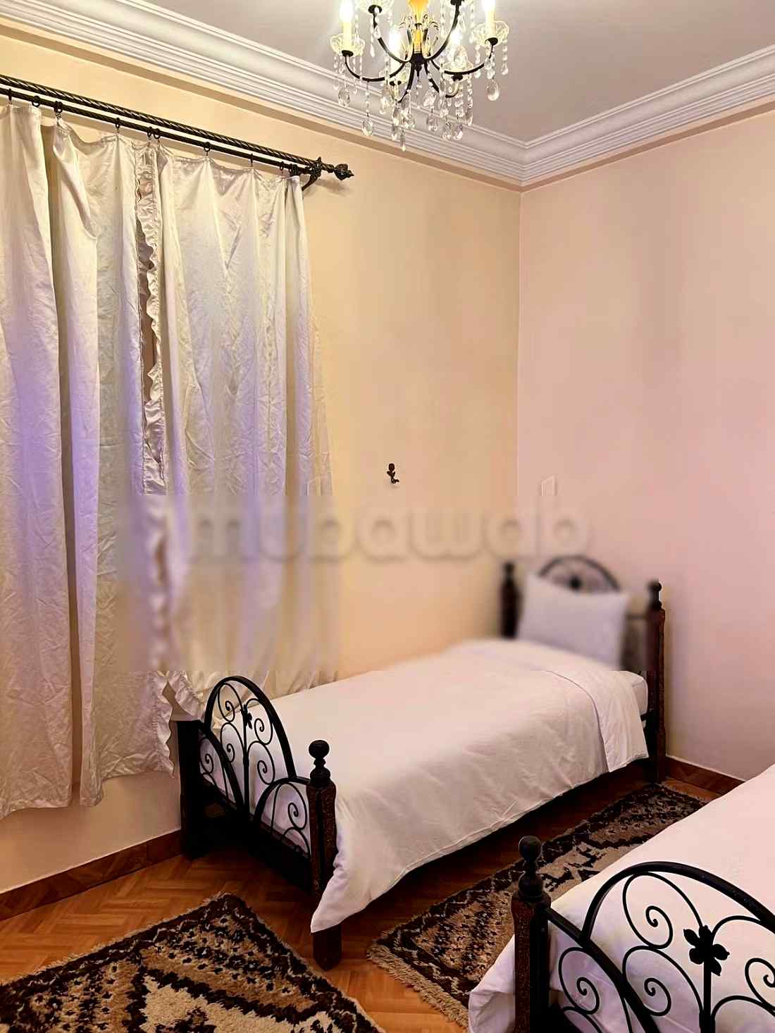 Appartements à louer à Rmila. 
3 pièces. 
Cuisine équipée - Photo 16