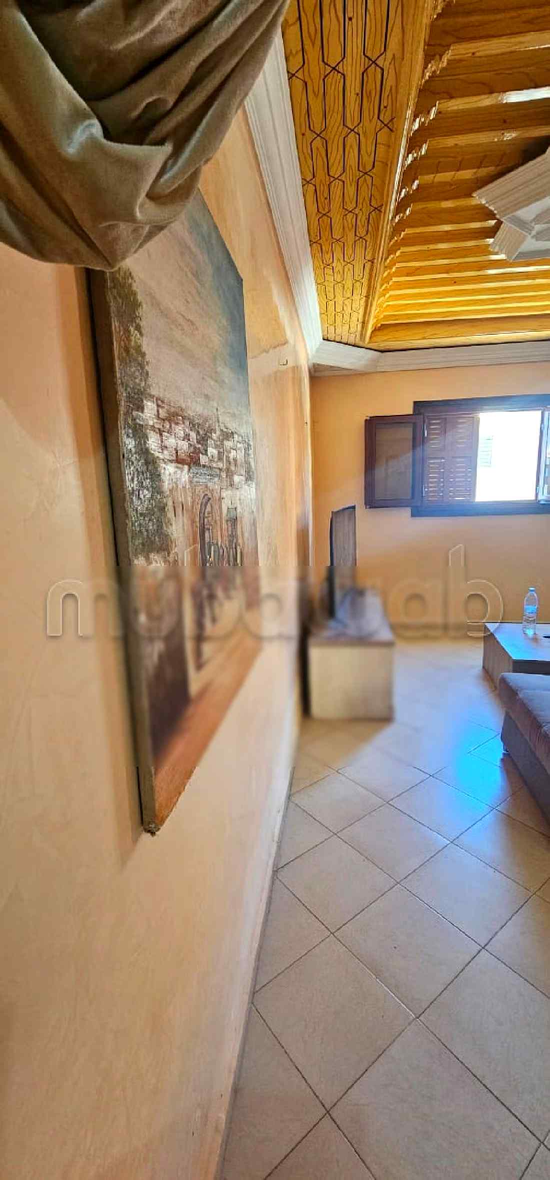 Location saisonnière à Raounak. 2 pièces. Ascenseur et terrasse - Photo 8
