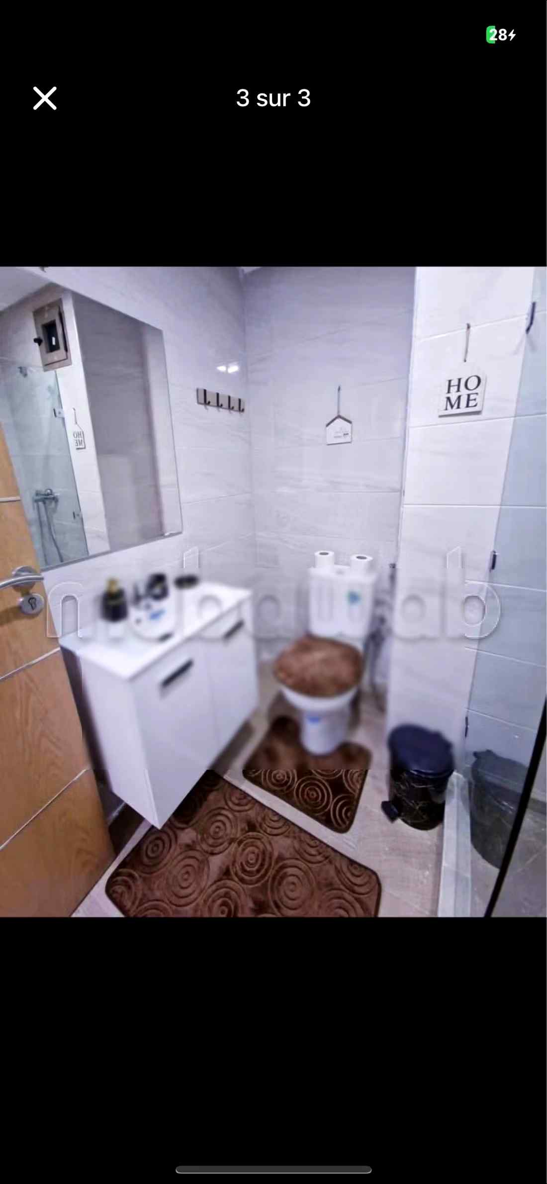 Location d'un appartement à Ain Amiyer. 
2 pièces confortables. 
Double vitrage et porte blindée - Photo 3