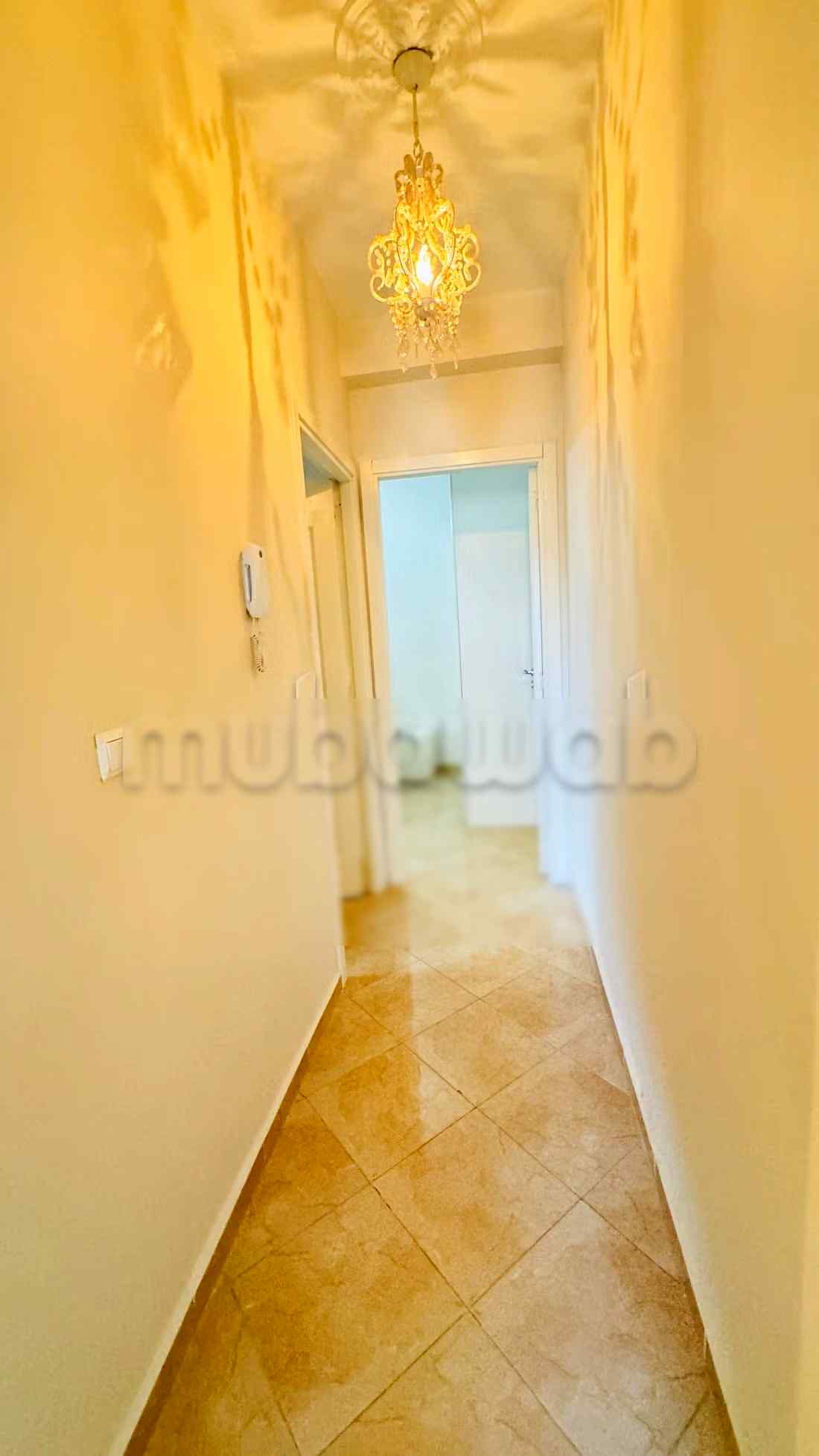 Appartements à louer à Tanja Balia. 
3 pièces. 
Terrasse et ascenseur - Photo 5