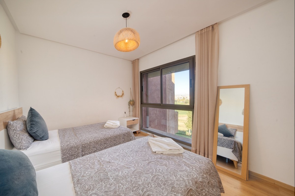 Appt vue golf · terrasse · 2 piscines · 2 Chambres - Photo 5