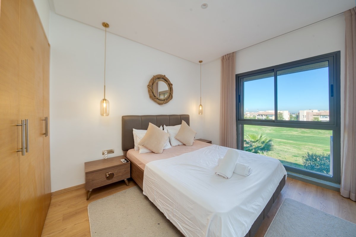 Appt vue golf · terrasse · 2 piscines · 2 Chambres - Photo 13