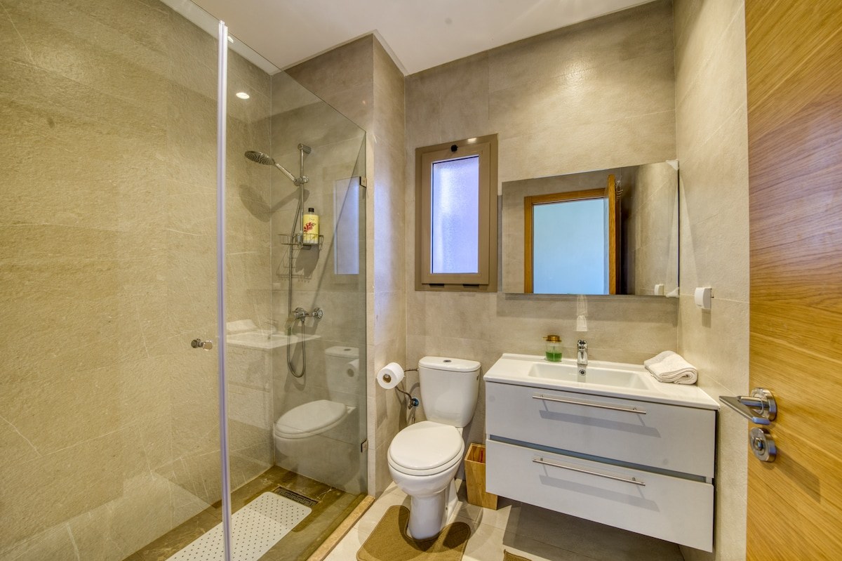 Appt vue golf · terrasse · 2 piscines · 2 Chambres - Photo 6