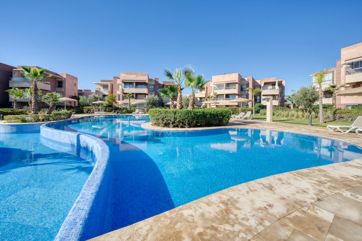 Appt vue golf · terrasse · 2 piscines · 2 Chambres - Photo 15