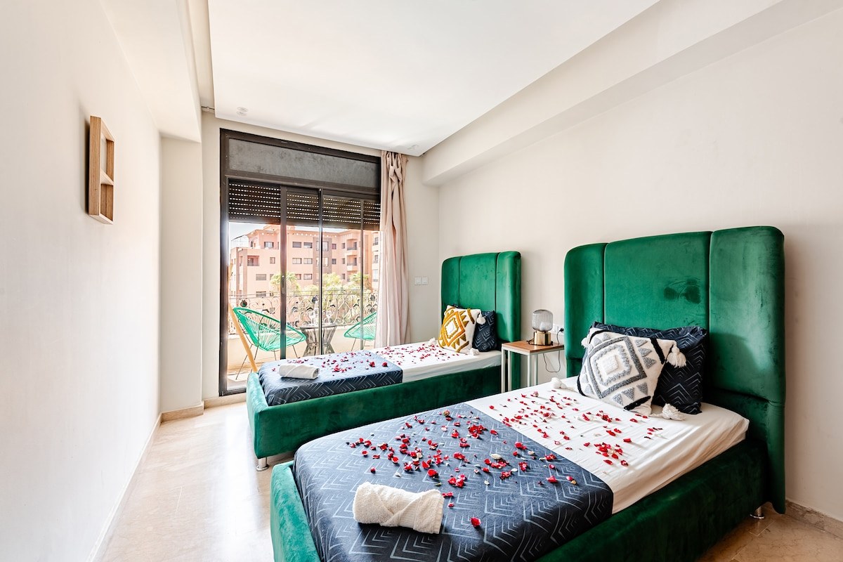 Balcon · Piscine · Parking · 2 chambres · Hivernage - Photo 5