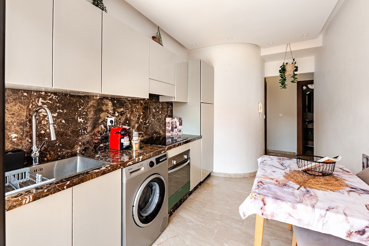 Balcon · Piscine · Parking · 2 chambres · Hivernage - Photo 2
