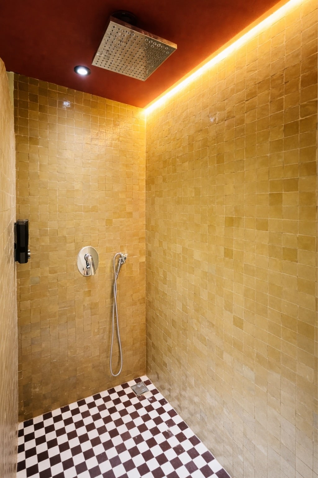 Style riad 120 m² • Piscine • Salle de sport • 2 lits King Size • Gueliz - Photo 28