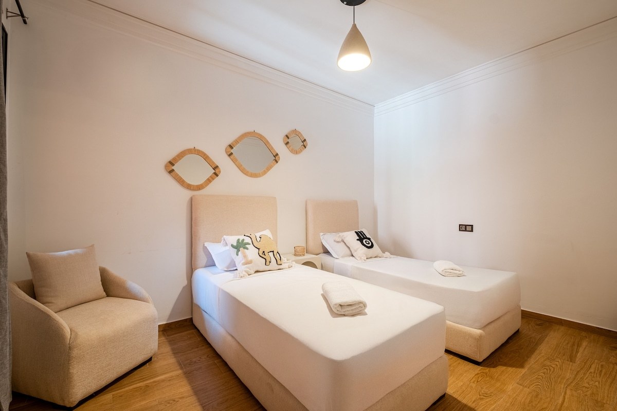 Grand Duplex 4 Chambres Piscine Parking Menara - Photo 6