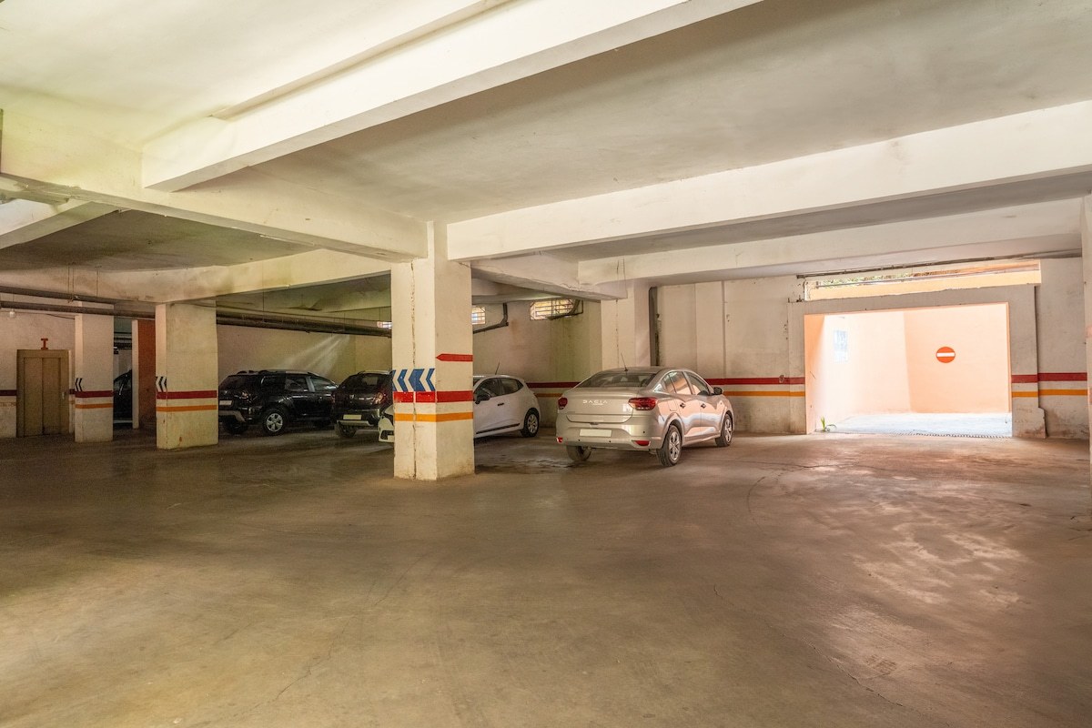 Perle citadine avec terrasse vue piscine - Photo 17