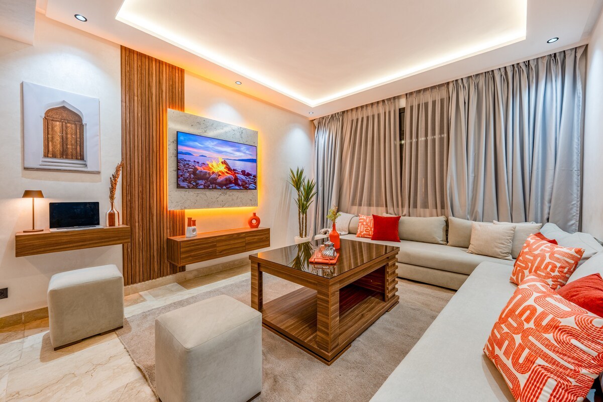 Perle citadine avec terrasse vue piscine - Photo 13