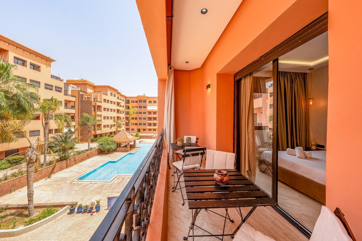 Perle citadine avec terrasse vue piscine - Photo 9