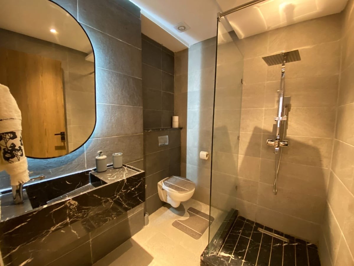 Appartement moderne avec jacuzzi 
+piscine. - Photo 7