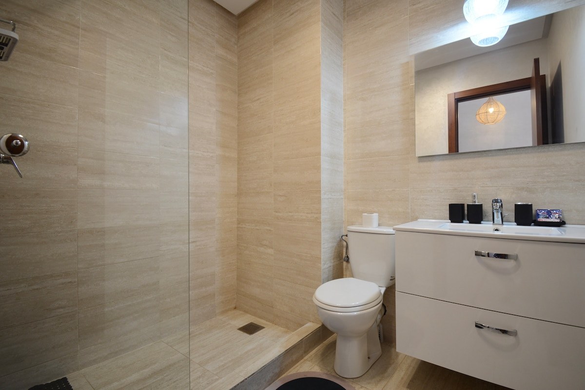 Apparemment Prestigia – Vue de l’Atlas - Photo 6