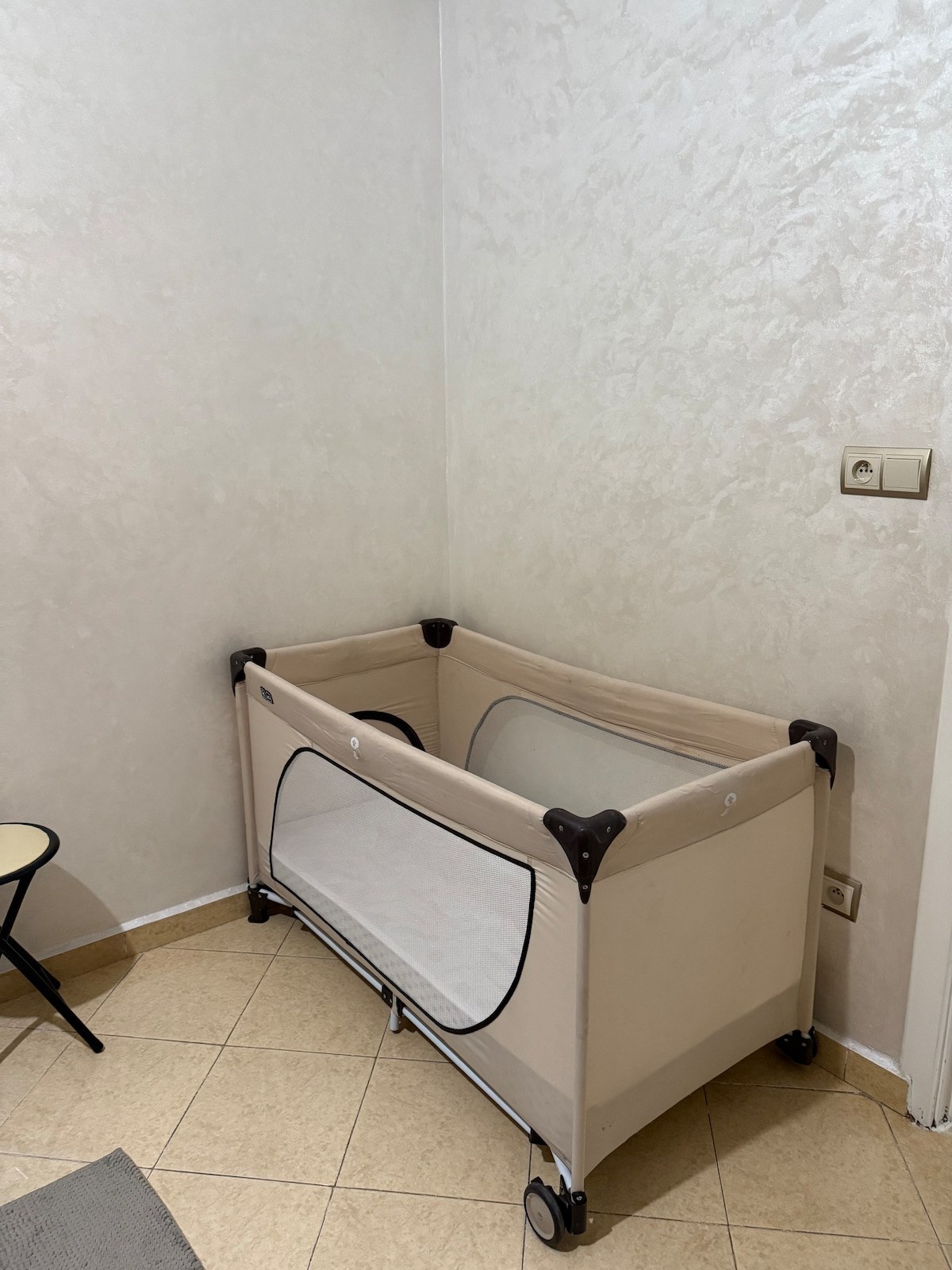 Appartement cosy & sécurisé, proche de l’aéroport - Photo 15