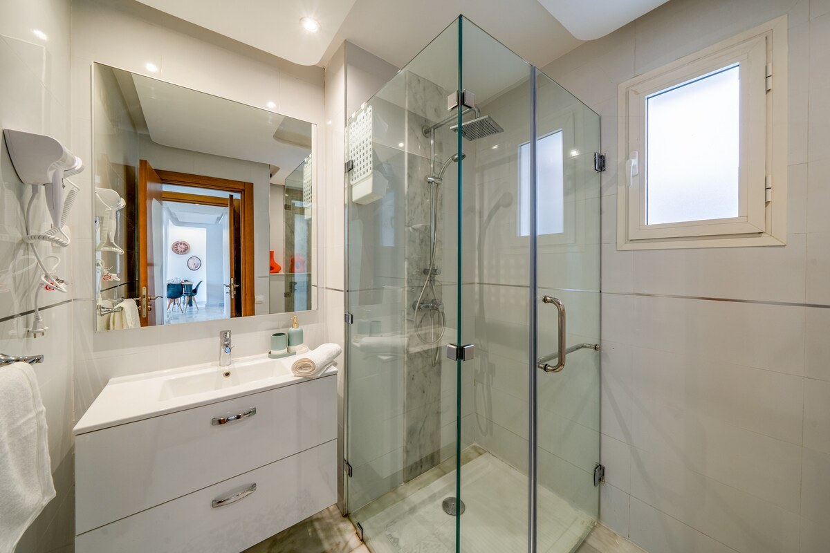 Élégance et sérénité - piscine & terrasse privée - Photo 6