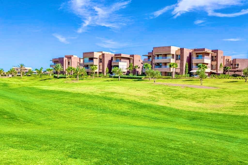 Appartement RDJ - Golf, piscine, restaurants - Photo 19