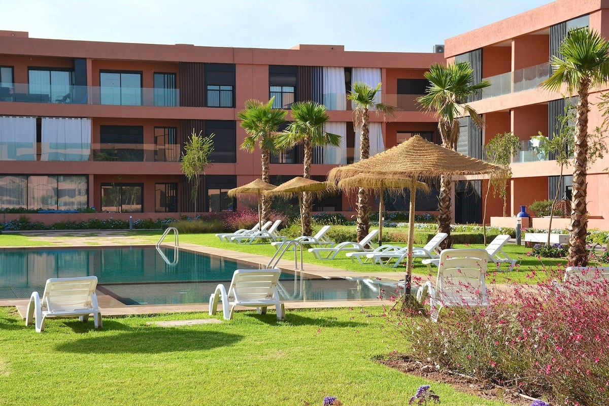 Marrakech Luxury 2BR Vue sur la piscine/Terrasse/Travail à distance - Photo 26