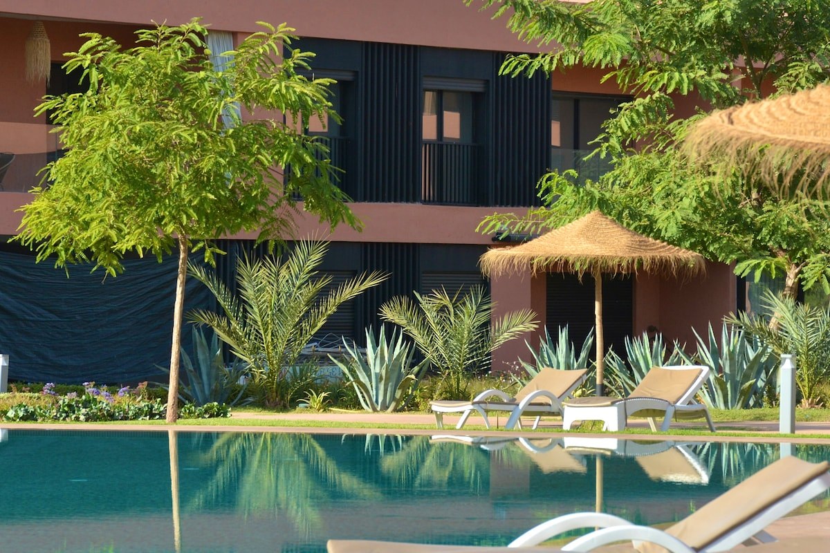 Marrakech Luxury 2BR Vue sur la piscine/Terrasse/Travail à distance - Photo 29