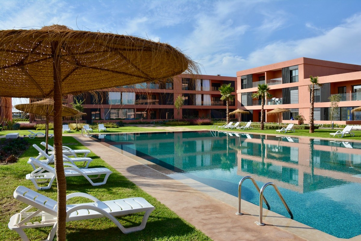 Marrakech Luxury 2BR Vue sur la piscine/Terrasse/Travail à distance - Photo 30