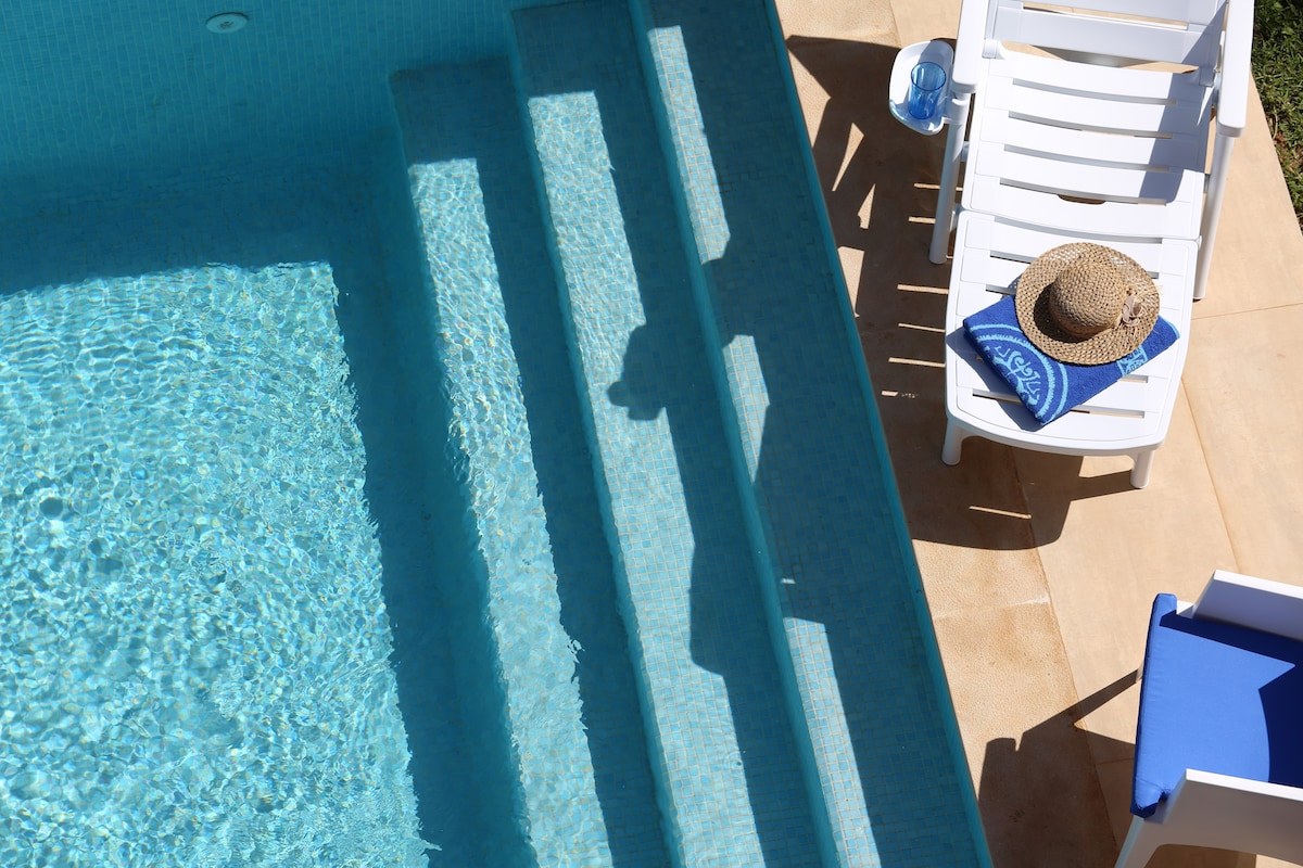 Piscine privée & gouvernante · Villa Nelya - Photo 11