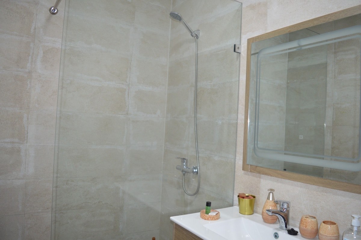 Appartement avec piscine centre ville menara mall - Photo 13