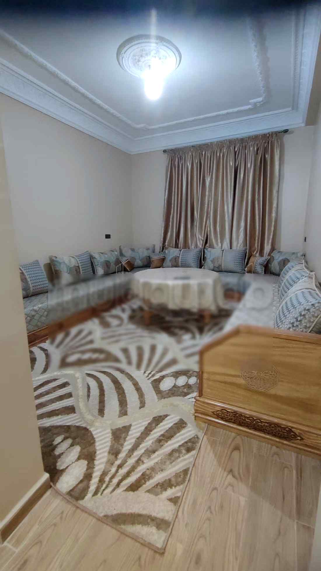 Maison à louer pour vos vacances à Hay Salam. 1 Pièce. Salon traditionnel et porte blindée - Photo 7