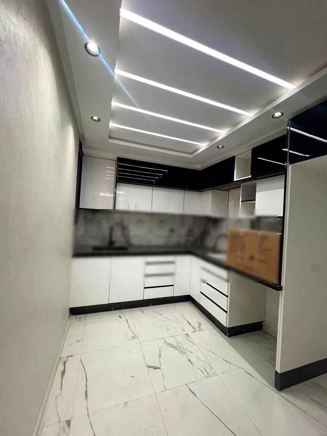 Location saisonnière à Béni Mellal.
Superficie 120 m².
Air conditionné et cheminée - Photo 4