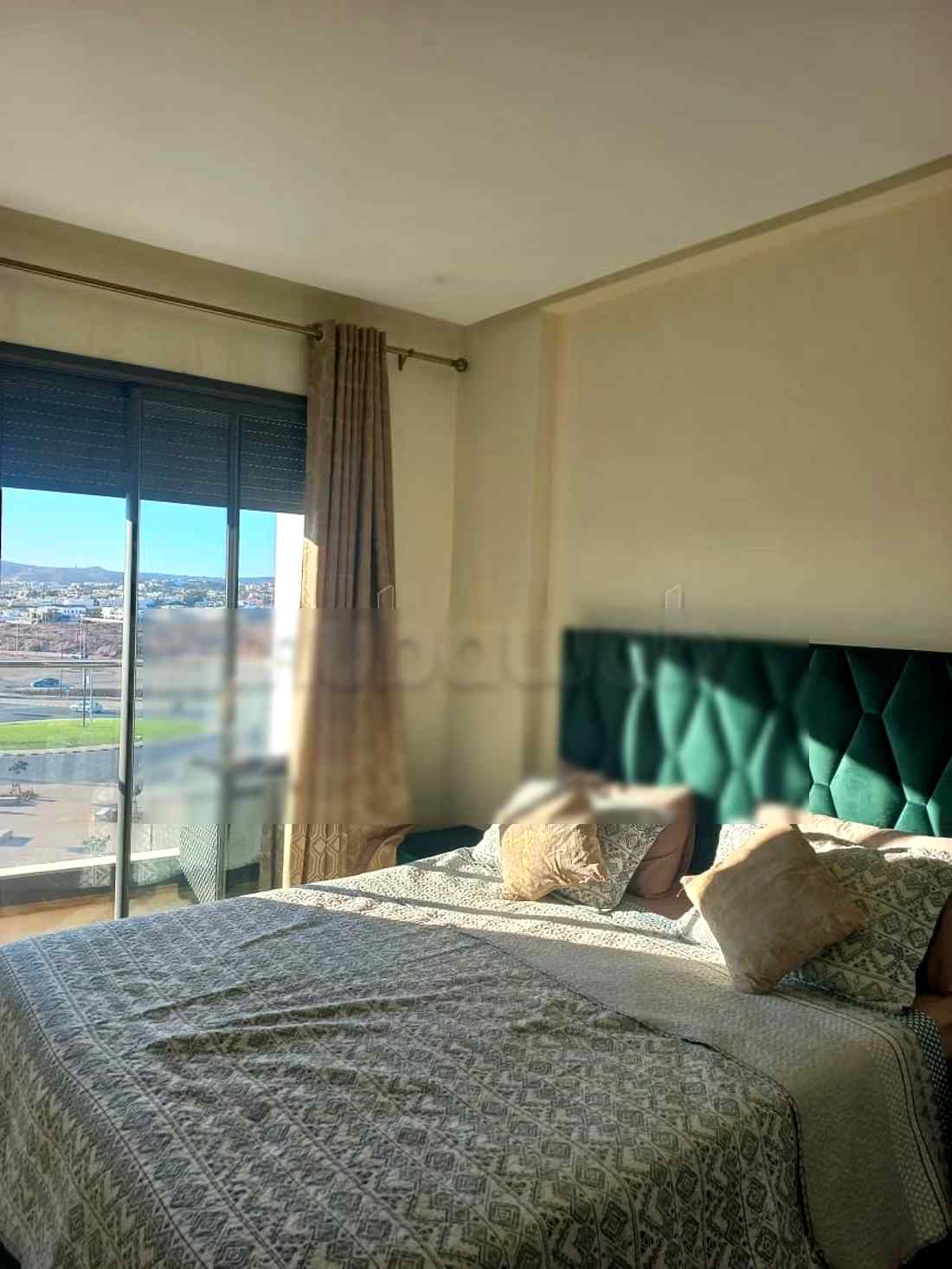 Location d'un appartement à Hay Mohammadi. 
3 belles chambres. 
Antenne parabolique et Porte blindée - Photo 2