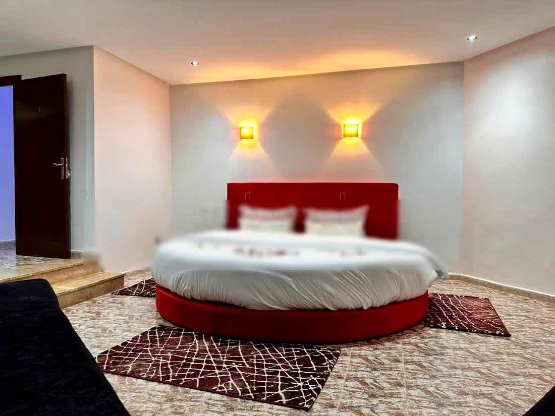 Location saisonnière villa haut standing à Malabata. 5 grandes pièces. Salon Marocain, sécurité - Photo 24