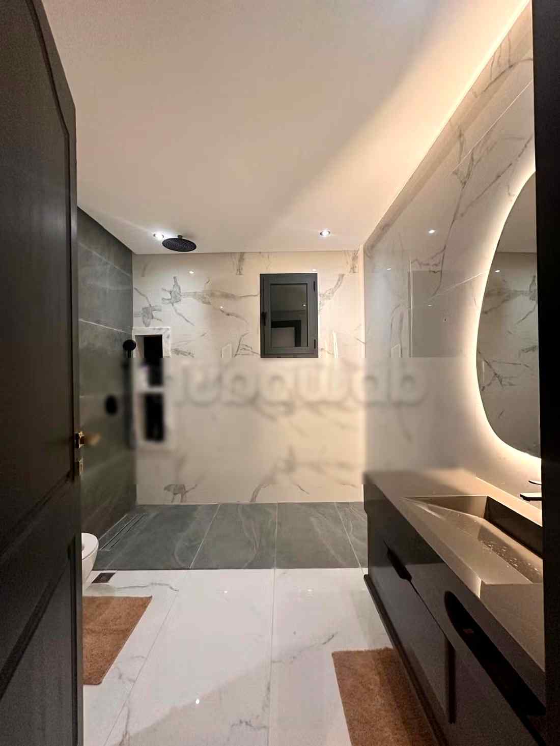 Location saisonnière villa haut standing à Malabata. 5 grandes pièces. Salon Marocain, sécurité - Photo 5