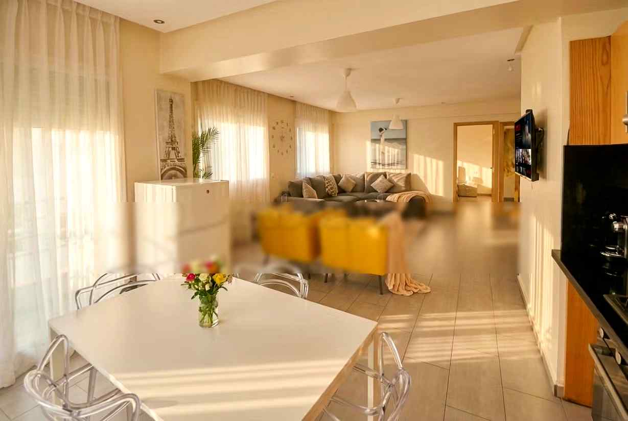 Cozy Central Gym & Spa Services - Photo 5