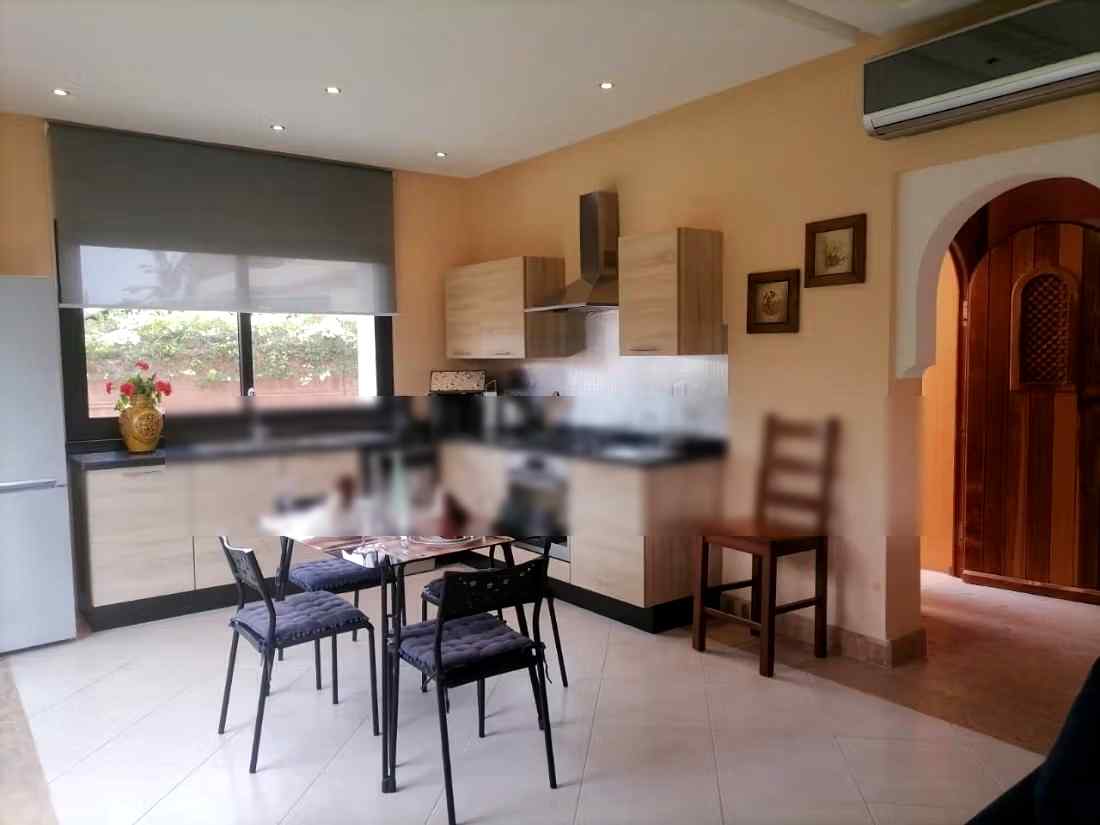 Belle villa avec piscine à Diyar Shamsi 
Agadir - Photo 13