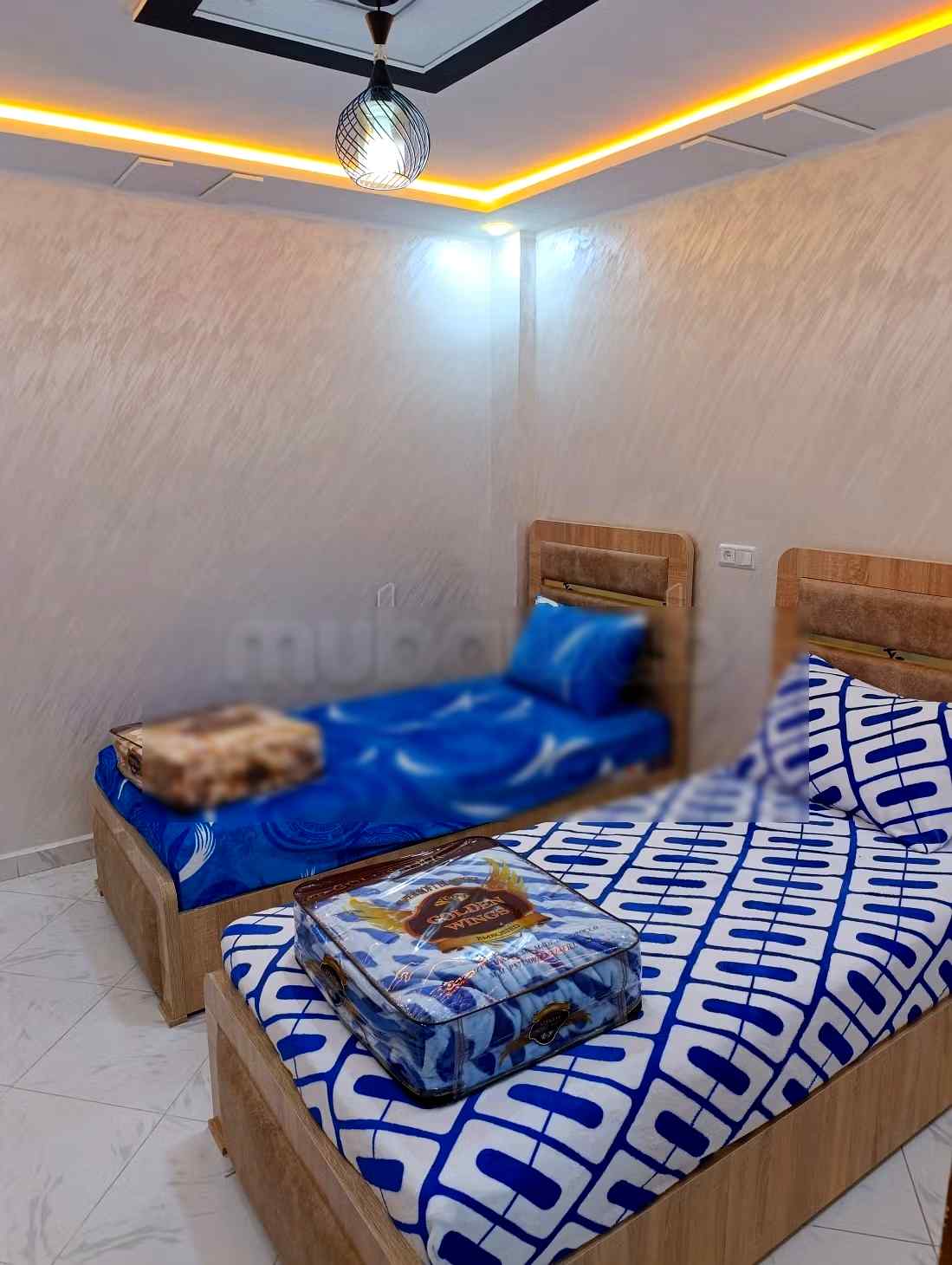 Location d'un appartement à Les Iris. 
3 grandes pièces. 
Concierge et climatisation - Photo 7
