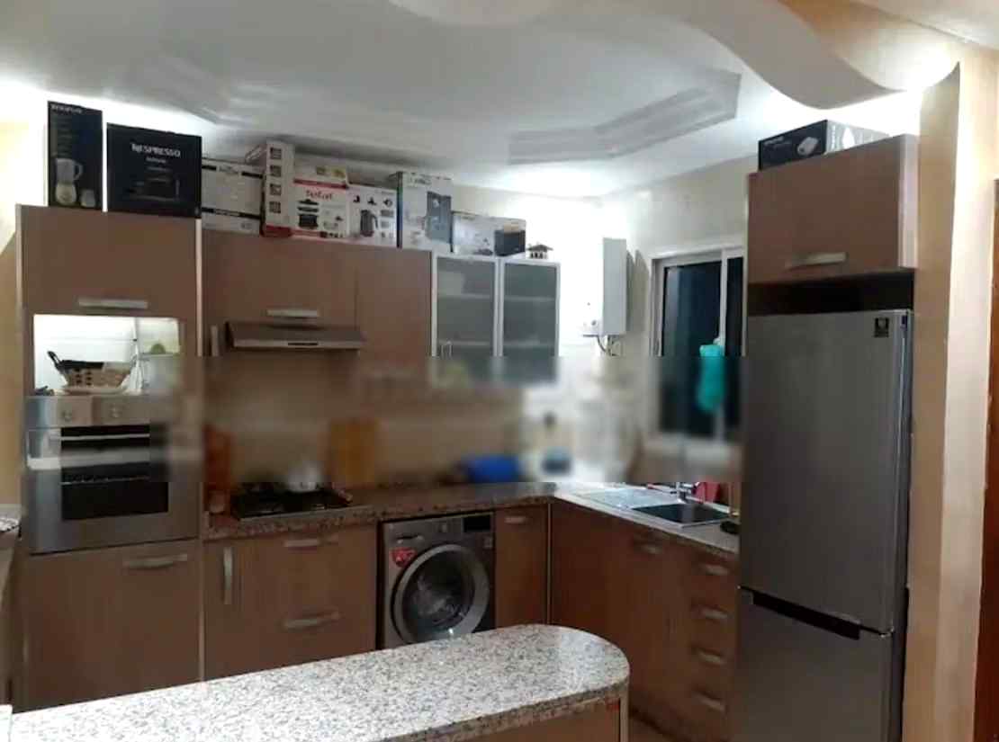Appartements à louer à Sidi Bouzid. 
5 pièces confortables. 
Places de parking et terrasse - Photo 3